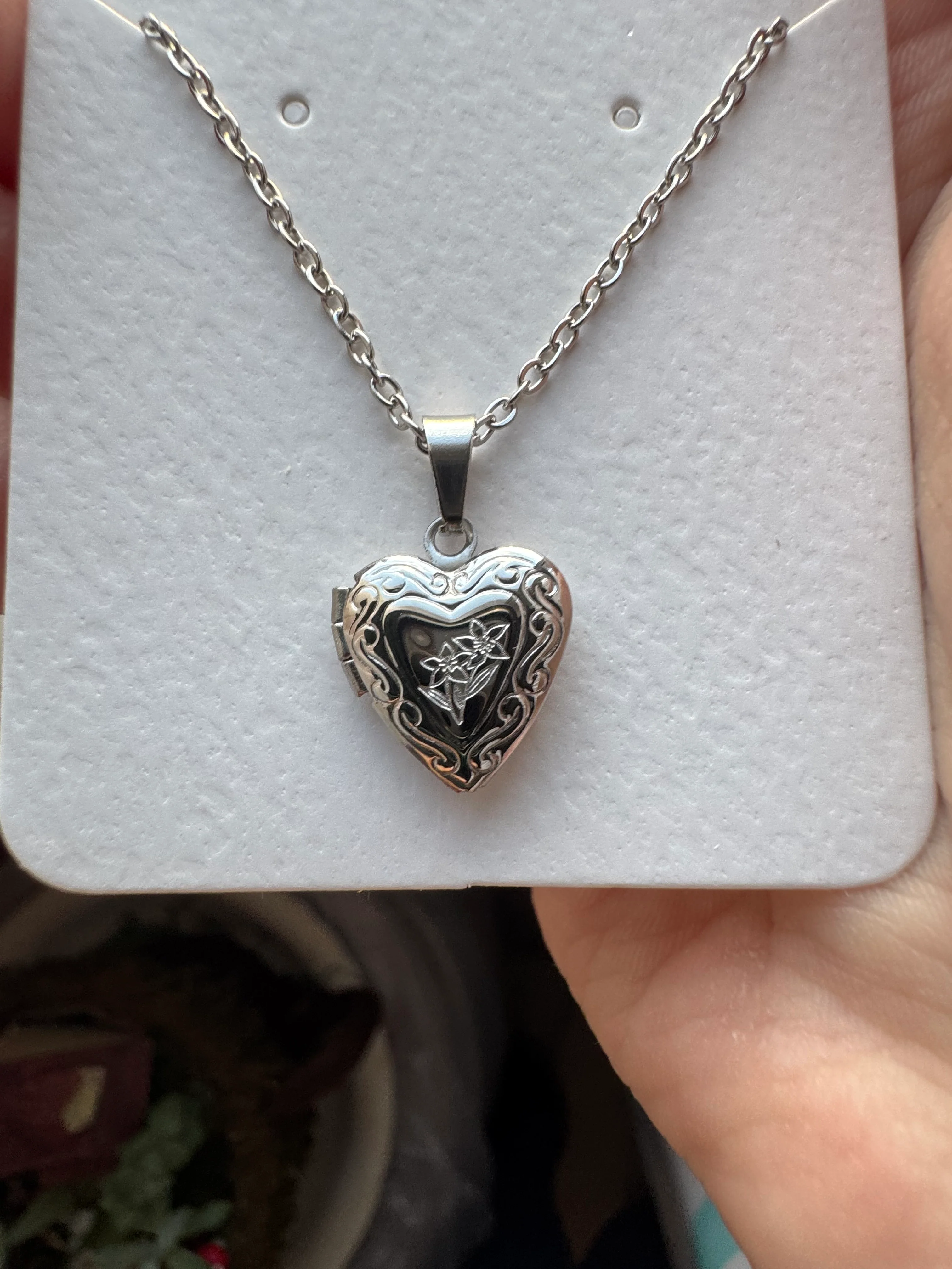 Wildflower Dainty heart floral locket Carefully Engraved Stainless Steel - Image 2